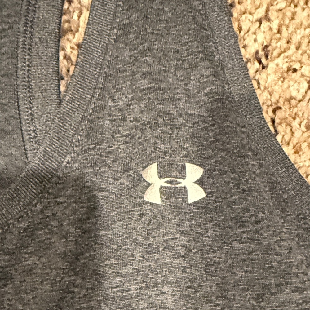 Under Armour Charcoal Athletic Tank - Picture 3 of 4